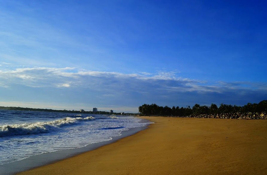 Kanam Beach, Kannur, Kerala - Vushii.com